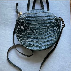 Clare V Petit Alister Green